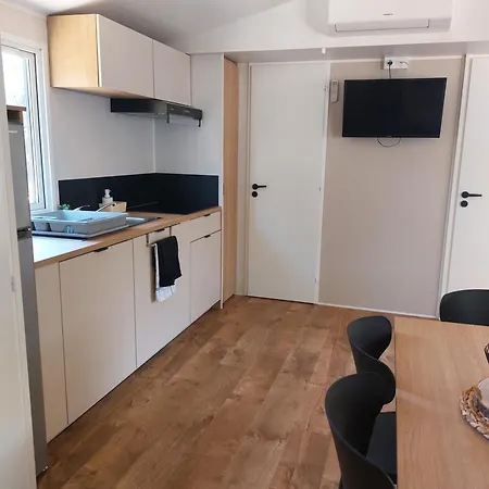 Campsite Les Lodges De Marie Mobile Home Neuf 6 Personnes - Porto-Vecchio